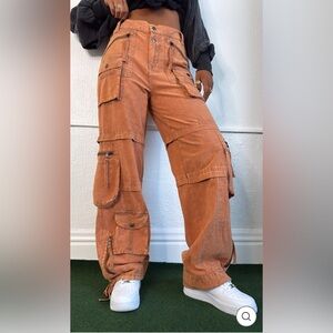 Oli & Hali  Mineral Washed Cargo Pants in Camel, XL